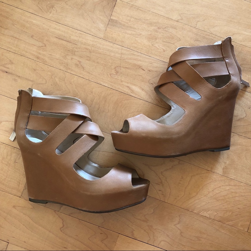 DV wedges